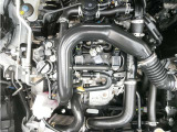 まるまるクリンでは自分では清掃しにくいエンジンルームも綺麗に清掃してあります!