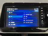 日産純正メモリーナビゲーションです♪目的地まで案内するナビゲーション機能の他にフルセグ画質で楽しめるTVやBluetooth Audioなど多彩な機能が満載で運転を快適にサポートしてくれます☆