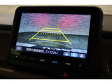 バックカメラが装備されており、後方の安全確認はもちろんのこと狭い場所での駐車や雨の日・夜間など視界の悪いコンディションでのストレスの軽減にもなります!