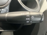 オートライトシステムを装備してます。ライトの消し忘れなど心配を解消できます。