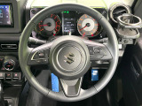 【純正革巻きステアリング】上質な革を使用することで、手にしっかり馴染みとても運転しやすいハンドルです♪