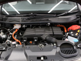 【エンジンルーム】Hondaならではの走り、i-VTECエンジン!街中や坂道での加速や高速道路での力強さが特徴です♪