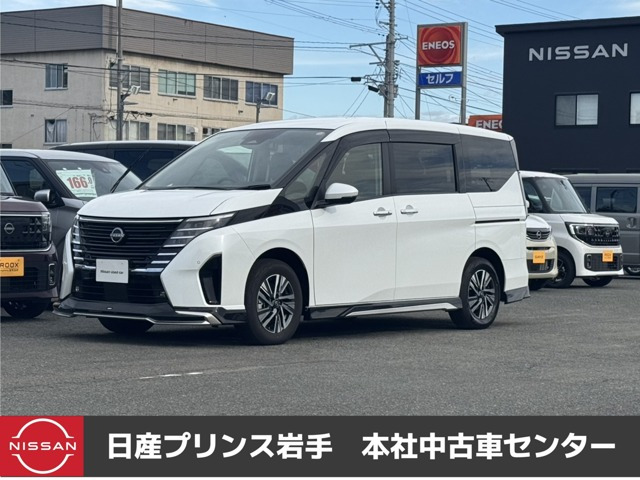 セレナ 1.4 e-4ORCE ハイウェイスターV 4WD