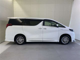 一目でわかる品質表示。厳しいチェックをクリアした高品質車両を揃えています。