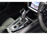 ミッションはストレート型CVTマニュアルモード付になります。CVT車ですが、マニュアル感覚で運転操作ができますので、運転が愉しくなります。