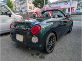 エンジンオイルは汚れ具合に関わらず、全てのお車交換しております。当店のこだわりの1つです。