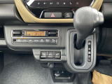 スポーツシフトに入れてマニュアル車感覚の走行が出来ます。山道走行や高速道路の走行に大活躍です★