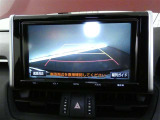 バックガイドモニターで、後方を確認しながら安心して駐車することができます。運転初心者も熟練者も必須の機能ですよ!