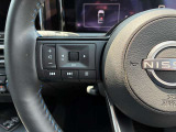 ハンドルには各種スイッチがありますが、運転中でも操作がしやすくなっております。