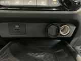 USB電源を装備してます。スマホやタブレットの充電に便利です♪