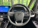 【純正革巻きステアリング】上質な革を使用することで、手にしっかり馴染みとても運転しやすいハンドルです♪