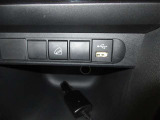 降坂時の車速を低速にキープして安定走行に寄与する、ダウンヒルアシストコントロールです。