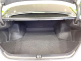 普段のお買い物や通勤、送迎等に十分な荷室スペースを確保しております。