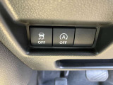 運転席から操作しやすい位置に配備されています♪