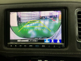 バックモニター付きで、車庫入れやバック時の後方確認をサポート。
