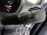 オートライト機能装備です!車外の明るさに応じて、自動的にライトの点灯・消灯をしてくれます♪