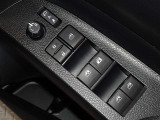 電動格納式ドアミラー・パワーウインドウを装備しています。