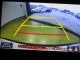 バックガイドモニターで、後方を確認しながら安心して駐車することができます。運転初心者も熟練者も必須の機能ですよ!