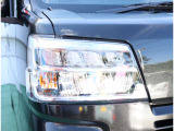 お車のご納車は待ち遠しいもの。1日でも早くご納車が出来るよう、整備拠点と販売店を結ぶ輸送ラインを確立しております。