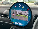 弊社在庫車両はすべて、入庫段階での客観的且つ厳正な車両チェック(第3者機関日本査定協会による査定)を実施しております。メーター改ざん車、修復歴車などは一切ございませんので、どうぞご安心くださいませ。