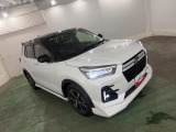 2トーン、エアロ、ナビ、装備充実で見逃せませんね