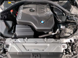 BMWのエンジンは世界的にも認められている高性能エンジンです。レスポンスがよく高回転型の心地よい吹きあがりなど駆け抜ける歓びのキーになる部分でございます。