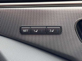 運転席のシート位置を2パターンまで記憶できるシートメモリー機能を装備。ドライバーが代わっても、ボタン一つで好みのポジションに復帰でき、快適な運転環境をサポートします。