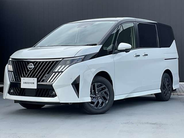 セレナ 1.4 e-4ORCE ハイウェイスターV 4WD
