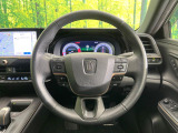 【純正革巻きステアリング】上質な革を使用することで、手にしっかり馴染みとても運転しやすいハンドルです♪