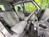 運転席シート廻りは使用感も少なく、良好な状態となっています。丁寧に使われていたことがよくわかりますね。