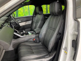 『輸入車ならではの洗練されたインテリア!英国らしい気品高いインテリアに仕上がっております!また、『インテリアガード』も扱っています。詳しくは店頭スタッフまで♪