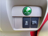車両入庫時には外装磨きと内装クリーニングを実施しております。納車前にも実施いたしますので、綺麗に快適にお乗りいただけます。