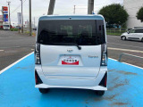 中古車をお選びいただく際に気になる走行距離や修復歴などに加えてキズ・凹みの有無・状態や消耗品の交換、今までの整備状況が &ldquo;ダイハツ認定中古車カルテ&rdquo;でわかります。