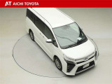 両側パワースライドドア付きだから、狭い駐車スペースなどでの乗り降りラクラク♪小さなお子さまのいるご家庭には嬉しい装備です。