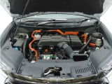 ◆エンジンルーム◆車の心臓部分のエンジンルームが汚いとトラブルの基になります。当店は専用の液剤を使って徹底的に綺麗にします。