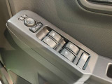 ダイハツディーラーでは「ダイハツ認定U-CAR」という基準を設け、車選びに詳しくないお客様でも「安心して選べる」をご提供しています。