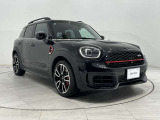 MINIならではの楽しさと、ガソリンエンジンならではの軽快で気持ちの良い走りをお楽しみいただけます。