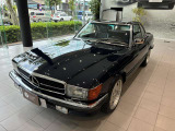 クラシックカーには、代々のオーナーによって培われた歴史があります。ALLTIMESTARSではメルセデス・ベンツの専門メカニックが一台一台を入念にチェックしてその状態が皆様にわかるように開示してご説明します!