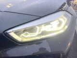 ●LEDヘッドライト:夜間走行時も良好な視界を確保し安心して運転できる高輝度LEDヘッドライトを装備!点灯速度が早く、消費電力も抑えられています。