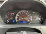 視認性の高いメーター類で、運転に必要な情報を的確に把握できます。落ち着いたデザインは、運転に集中できる環境を提供します。安全運転をサポート。
