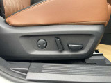 運転席・助手席は電動シートなので微調整も楽々です♪