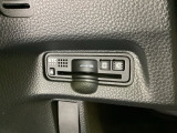 ハンドルの左下にETCがついています。高速道路の料金所の通過も楽々です。カードの取り出しもしやすい場所についています。