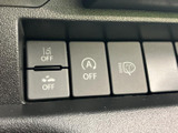 日常の運転を助けるスイッチ類です。わかりやすい操作感で、快適なドライブを支援します。