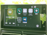 高精細なオーディオ画面は、操作性も抜群。様々な機能を利用でき、車内での時間をより楽しく演出します。