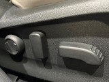 【パワーシート】スイッチ一つで簡単にシートの微調整が可能!電動だから力もいりません!快適なシートポジションにセットして、快適なドライブをお楽しみください。
