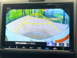 【バックカメラ】駐車時に後方がリアルタイム映像で確認できます。大型商業施設や立体駐車場での駐車時や、夜間のバック時に大活躍!運転スキルに関わらず、今や必須となった装備のひとつです!