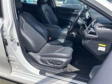 パワーシート搭載。微妙な調整が手軽にでき、最適なポジションで運転することが可能です。