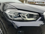 また、BMW正規認定中古車は、エマージェンシーサービスが自動付帯。24時間365日、皆様のカーライフをサポート致します。確かな安心のうえで、「駆けぬける歓び」をご堪能ください。