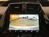 バックガイドモニターで、後方を確認しながら安心して駐車することができます。運転初心者も熟練者も必須の機能ですよ!