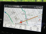 【メーカー純正9型ナビ】インテリアに溶け込むスタイリッシュな「専用設計」メーカーナビを装備♪視認性や操作性など基本性能にも優れ、より上質なカーライフをお楽しみいただけます。